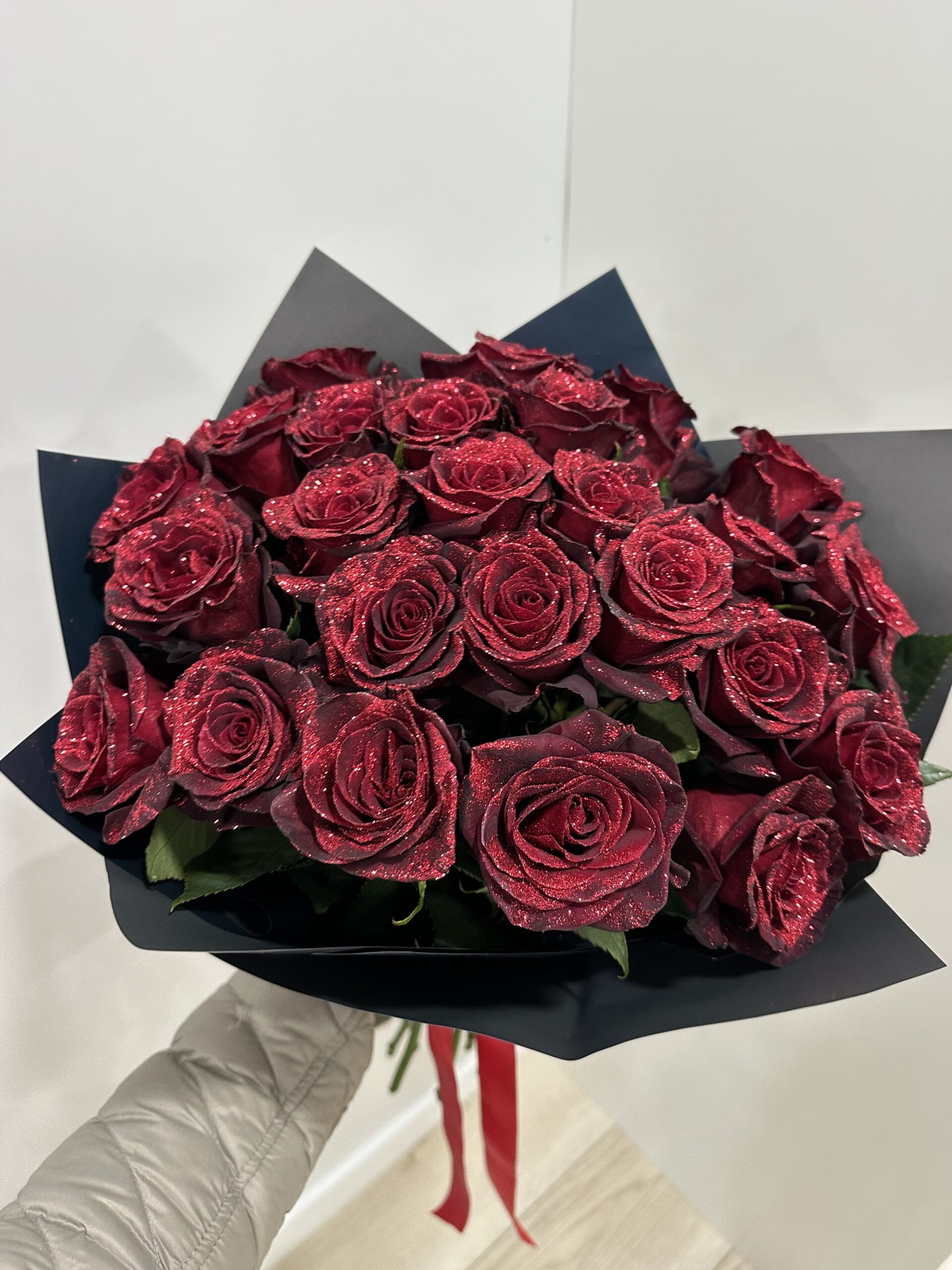 A bunch of Glitter Roses - Natasha's Flowers